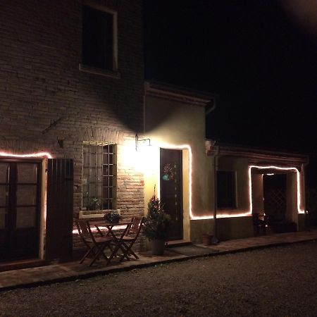 הוילה Cesole Agriturismo La Rovere מראה חיצוני תמונה