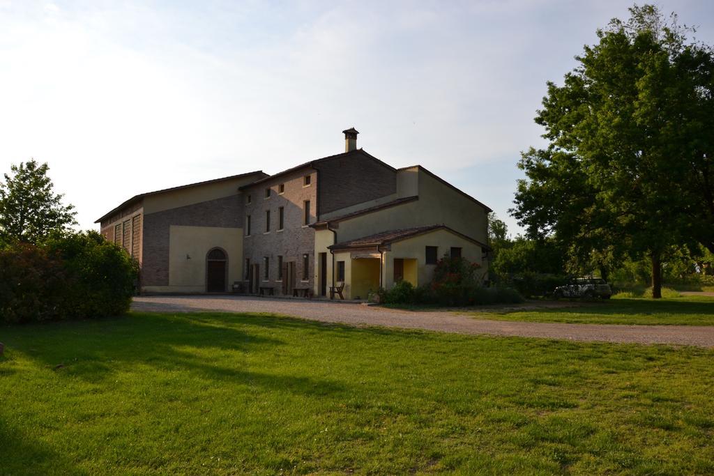 הוילה Cesole Agriturismo La Rovere מראה חיצוני תמונה