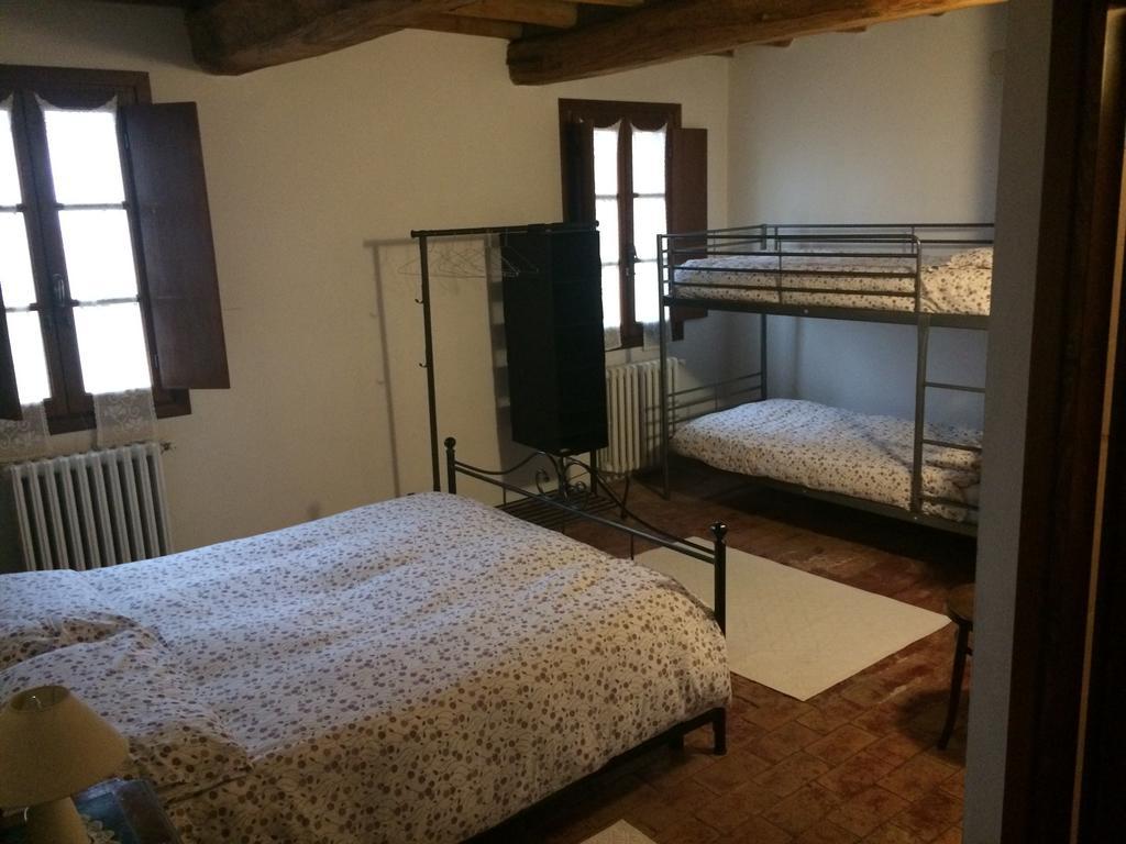 הוילה Cesole Agriturismo La Rovere מראה חיצוני תמונה