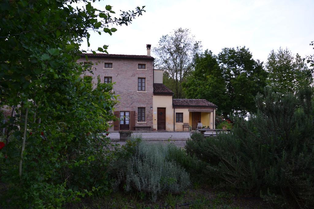 הוילה Cesole Agriturismo La Rovere מראה חיצוני תמונה